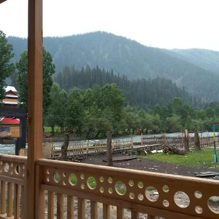 Riverbank Hotel Taobut Neelum Valley Azad Kashmir Taobat Luaran gambar